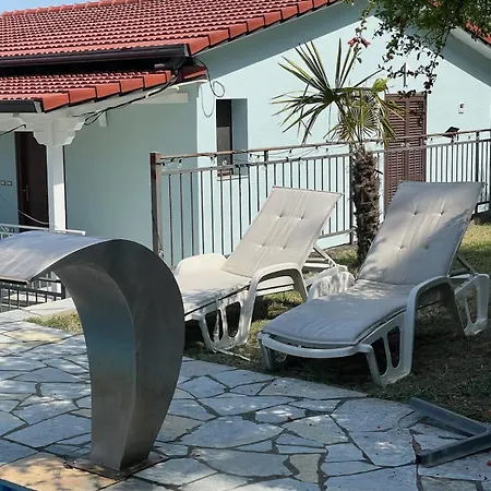 The Village Getaway- Kallmet Lezhe Apartamento *